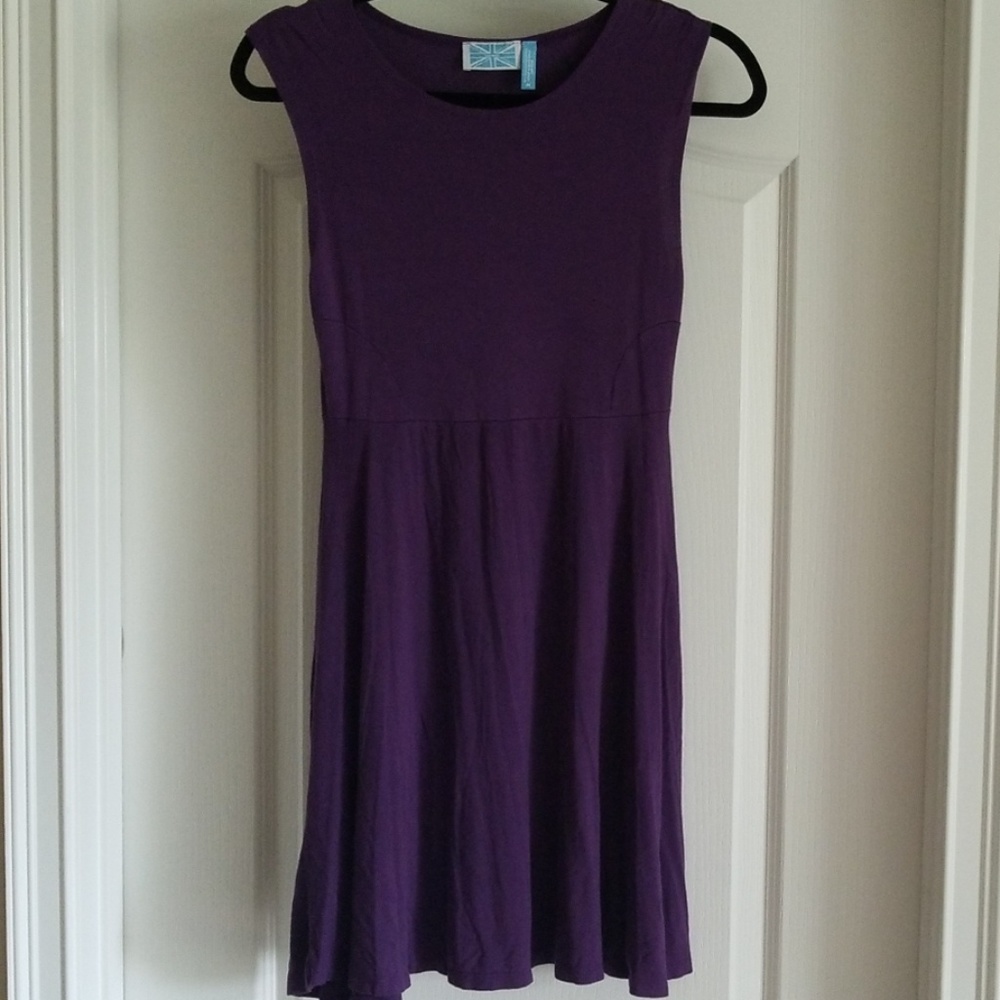 Purple sleeveless dress